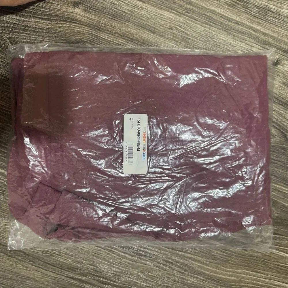 New 32 degrees Maroon Ribbed Zip Up Medium